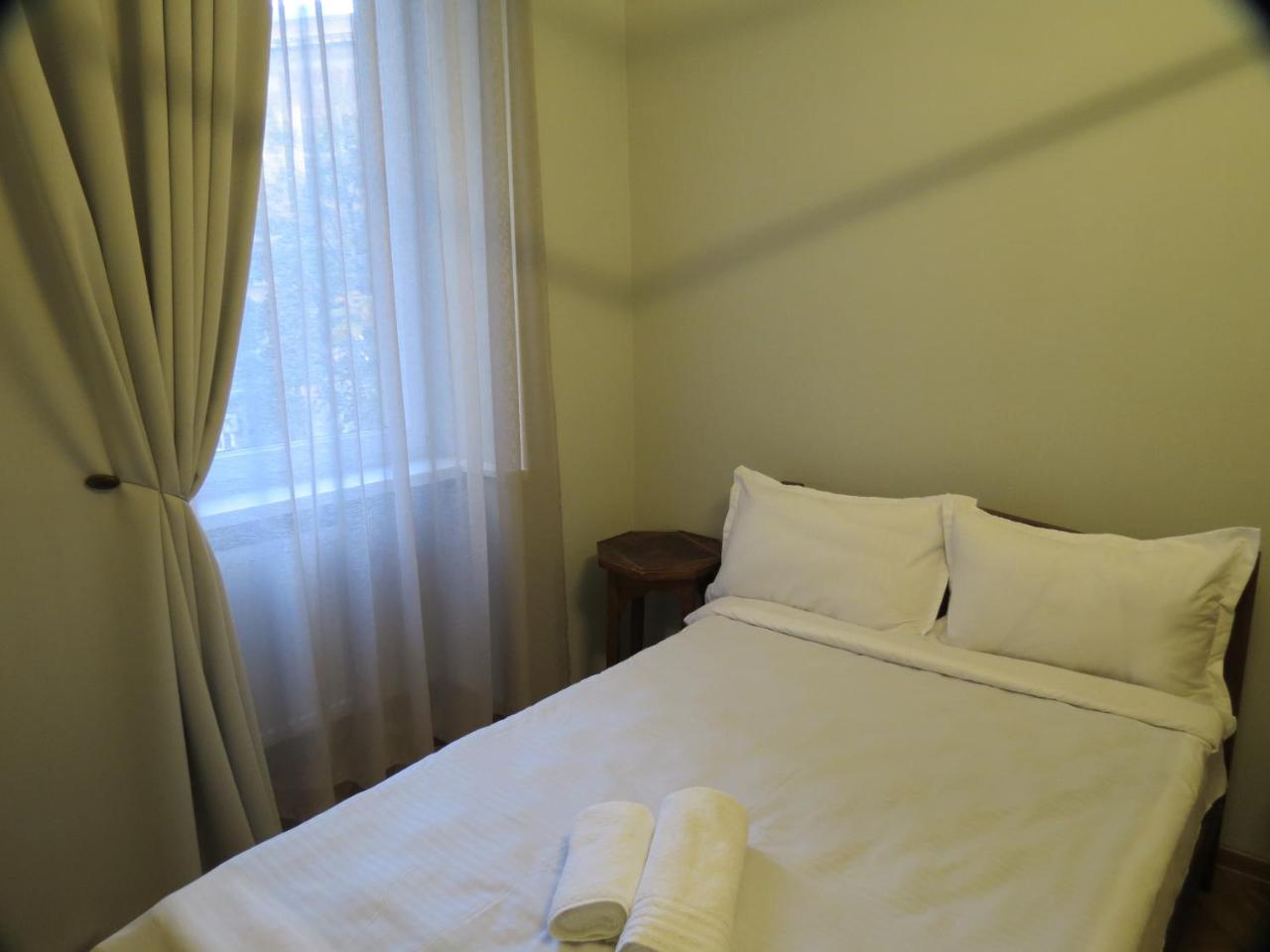 Three Rooms Apartment Tiflis Exterior foto