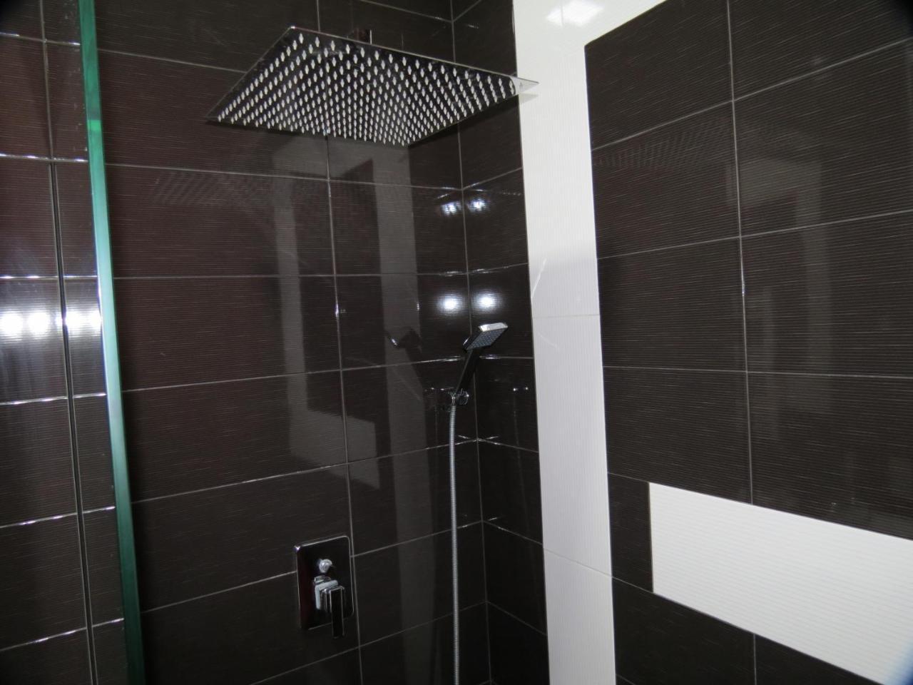 Three Rooms Apartment Tiflis Exterior foto